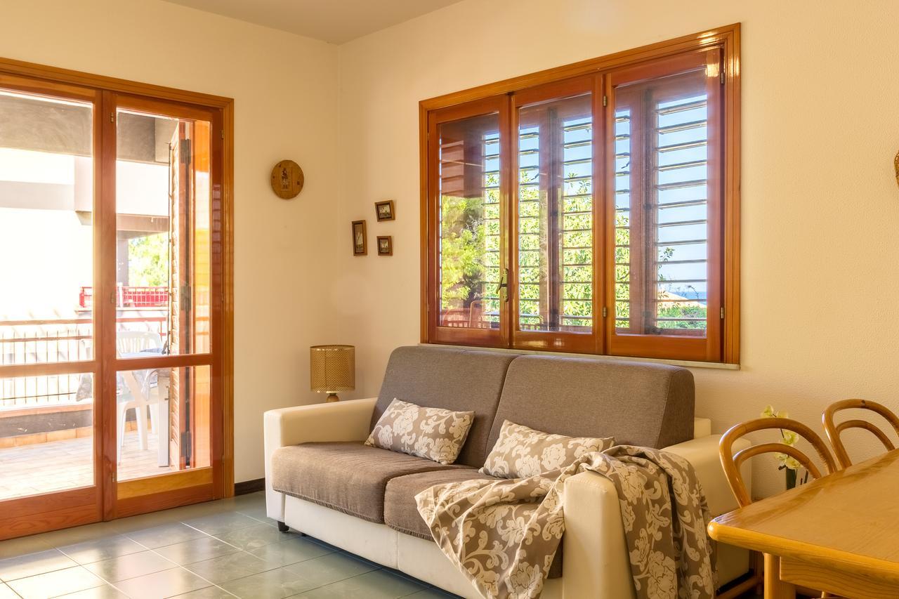 Blue Wood Apartment Letojanni Ngoại thất bức ảnh